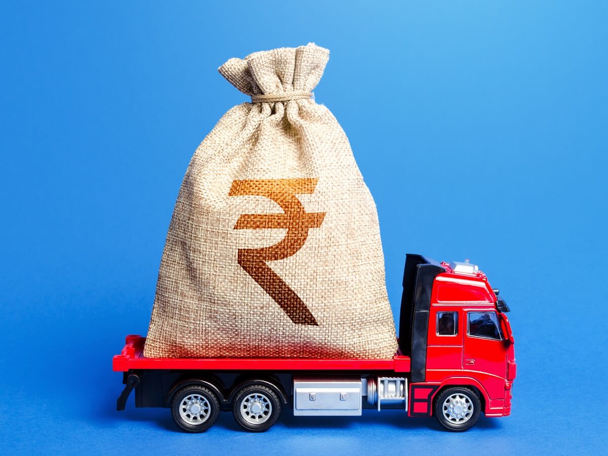 Commercial-Vehicle-Loans-Tips-To-Choose-the-Right-Lender-To-Apply